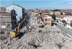 24 saat aralıksız süren kentsel dönüşümde 1 ayın bilançosu açıklandı: 45 yapı yıkıldı