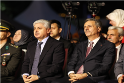 “Milletimiz uğruna can verilen vatanı darbecilere teslim etmedi, hiçbir zaman etmeyecek”