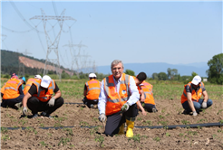 Ata Tohumları toprakla buluşturuldu