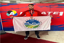 Milli karateci Fatih Şen bronz madalyanın sahibi oldu