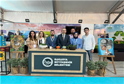 Büyükşehir’in sıfır atık ve iklim değişikliğiyle mücadele çalışmaları ÇEVREFEST’te ilgi odağı oldu