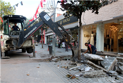 Büyükşehir’den Çark Caddesi’nde hummalı çalışma