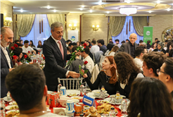 “Fedakârlıklarınızın en yakın tanıklarıyız”