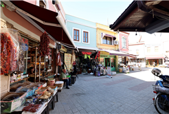 “Tarihi Uzunçarşı yenilemenin ardından yeniden ticaretin merkezi olacak”