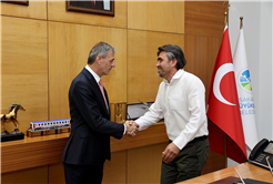 “Birlik beraberlikle nice bayramlara”