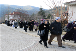 Yaşlılar Taraklı’da tarihi yolculuğa çıktı