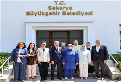 “Kadınlar güçlü Türkiye hedeflerinin en önemli yapı taşıdır”