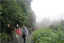 Doğa tutkunlarının bu haftaki adresi Doğançay Şelalesi oldu