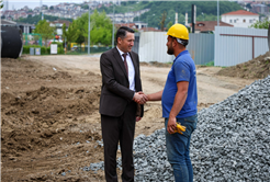Arifiye’nin 12 kilometrelik dev altyapı projesi kısa sürede yüzde 50 seviyesine geldi