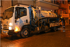 SASKİ, kuvvetli yağışa karşı tüm imkanları ile sabaha kadar sahadaydı