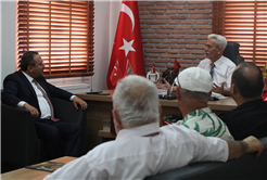 Büyükşehir kahraman gazileri unutmadı: Şanlı Türk Bayrağı hediyesiyle vefa örneği