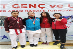 Karate Turnuvasında Büyükşehir’den 6 madalya 