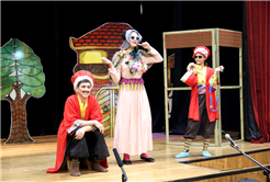 SGM öğrencilerinden ‘Mirasyedi’ performansı