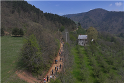 Doğada en güzel keşif yine Büyükşehirle başladı: Kıranyurt’ta baharın büyüleyici görüntüsü 