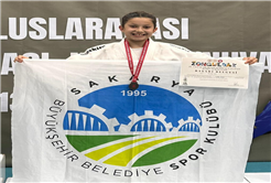 Büyükşehir sporcuları iki önemli organizasyondan madalya ile döndü