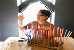 Çöpten hayata kâğıdın yolculuğu. Atık maharetli ellerde sanata dönüşüyor