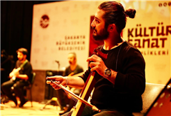 Büyükşehir konserinde Resul Dindar’la Karadeniz rüzgarı
