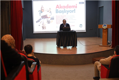 Akademi’de ilk ders Mesnevi: “Kendini bilmenin rehberi”