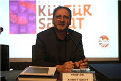 Mustafa Düzgünman Ebru sanatını öğrencilerine aşılamıştır