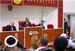 Yusuf Alemdar mecliste şehrin yeni müjdelerini paylaştı: Kimsesizler Oteli, 250 bin metrekare yeşil alan ve Kaynarca’ya SGM geliyor