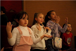 ‘Arkadaşım Dalmaçyalı’ oyunu minik sanatseverler ile buluştu