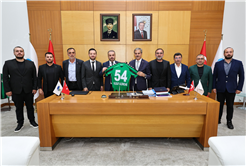 Yusuf Alemdar yeşil-siyahlı yönetimi ağırladı: “Sakaryaspor’da yükselişin anahtarı altyapıdır”