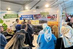 Büyükşehir’in sıfır atık ve iklim değişikliğiyle mücadele çalışmaları ÇEVREFEST’te ilgi odağı oldu