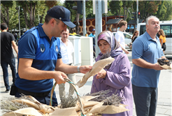 Zabıta teşkilatından esnaf ve vatandaşlara jest