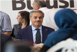 Yusuf Alemdar YADEM sakinleri ve çiftlerle aynı sofrada: “Aile, her şeydir”
