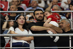 “Tüm imkânlarımızı gençlerimiz için seferber etmeye devam edeceğiz”