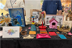 Engelsiz Hobi Atölyelerinin el emeği ürünleri Agora AVM’de sergilendi