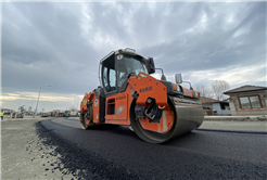 Büyükşehir’den Süleyman Binek Caddesine 2 günde 4 bin ton asfalt