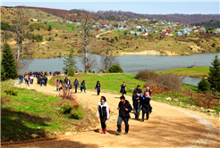 Yürüyüşlerin adresi Karagöl oldu