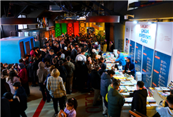 Sakarya'da çocukların 'ufkuna' ışık olacak edebiyat fuarı başladı: İlk günden binlerce misafir akın etti...