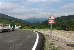 Çizgi ve tabela çalışmaları ile güvenli ulaşım