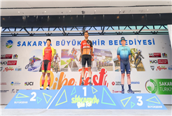 119 kilometrelik zorlu parkurda Tour Of Sakarya fırtınası
