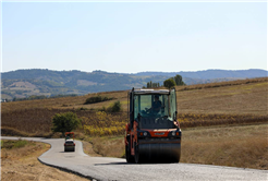 Büyükşehir şehrin güney ucunda 21 kilometrelik arterleri yeniliyor