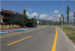 Büyükşehir, yol çizgilerini yenileyerek güvenli ulaşımı güçlendiriyor