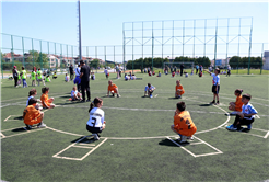 Geleneksel Çocuk Oyunları Şenliği başladı