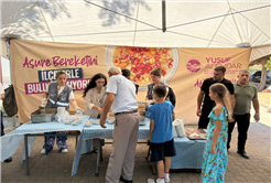 Binlerce kişi aşureyi tattı, hem diller hem de gönüller lezzet buldu