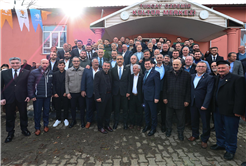 Yusuf Alemdar Karapürçek'te vatandaşla hasret giderdi: “Birlik, beraberlik ve kardeşlikle her mahalleye dokunacağız”