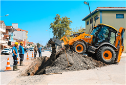 Arifiye Atatürk Caddesi’nin içmesuyu hattı Büyükşehir ile yenileniyor