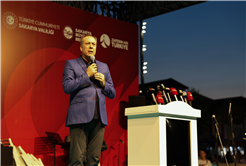 “O gece dünya, inananların vatan uğruna neler yapabileceğini izledi”