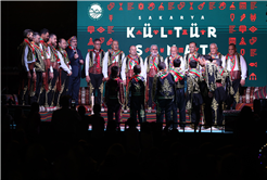 Sakarya’da Kafkas ve İç Anadolu’nun zengin kültürüyle şölen gibi akşam