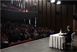 Prof. Dr. Aydemir: “Hak ile ancak kalp mutmain olur”