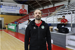 Büyükşehir Basketbol’da Başantrenör ve oyunculardan ortak mesaj: “Salonu dolduralım”