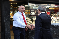 “Şehrimizin hafızası olan esnaflarımızla bir ve beraber olmaya devam edeceğiz”