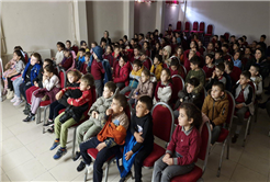 Şehrin dört yanında ‘Bir Hikâye Bin Neşe’ 