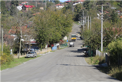 “Akyazı’da 50 kilometrelik güzergâhlar beton yol ile yenilenecek”