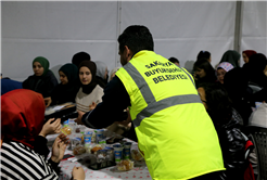 Büyükşehir’in iftar geleneği: Farklı diller ve kültürler Ramazan’da aynı duada buluşuyor